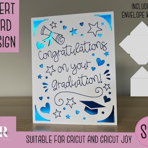 SVG: insteekkaart voor afstuderen. Cricut Joy-vriendelijk. Teken en snij een kaartontwerp. Envelopsjabloon inbegrepen. Cricut Joy afstudeerkaart SVG