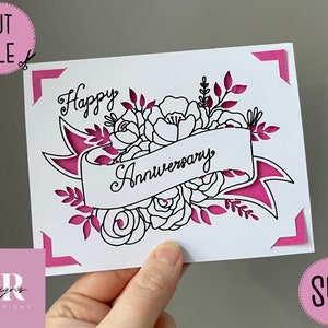 SVG: Karta z wstawką Floral Anniversary. Przyjazna dla Cricut Joy. Narysuj i wytnij projekt karty. Szablon koperty w zestawie. Karta rocznicowa Cricut Joy