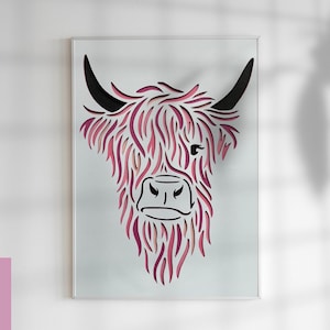 Puede incluir: Un archivo de corte digital de una cabeza de vaca Highland con pelaje degradado rosa y morado. El archivo est&aacute; en formato SVG, adecuado para proyectos de manualidades.