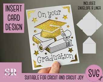 SVG: Carte d’insertion de graduation. Cricut Joy amical. Dessinez et découpez la conception de cartes. Modèle d’enveloppe inclus. Carte de graduation Cricut Joy SVG