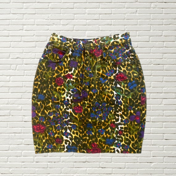 Vintage 80s denim Mini Skirt - Floral Print and C… - image 1