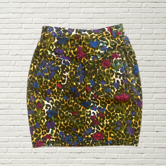 Vintage 80s denim Mini Skirt - Floral Print and C… - image 2