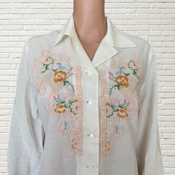 Vintage 70s White Gauze Floral Hand Embroidered B… - image 2