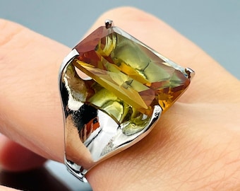 Color Changing Alexandrite Ring: Baguette Stone, 925 Sterling Silver