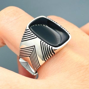 Mens Black Onyx Square Stone Ring, Turkse handgemaakte ring, 925 sterling zilveren ring, richting gedetailleerde ring, heren sieraden, cadeau voor hem