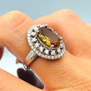 Women&#39;s Silver Ring, Colormix Alexandrite Oval Stone Ladies Ring, Handmade Sterling Silver Ring, Wedding Silver Ring, Anniversary Ring