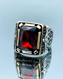 赤いルビーの石の指輪：トルコ製ハンドメイド925スターリングシルバー