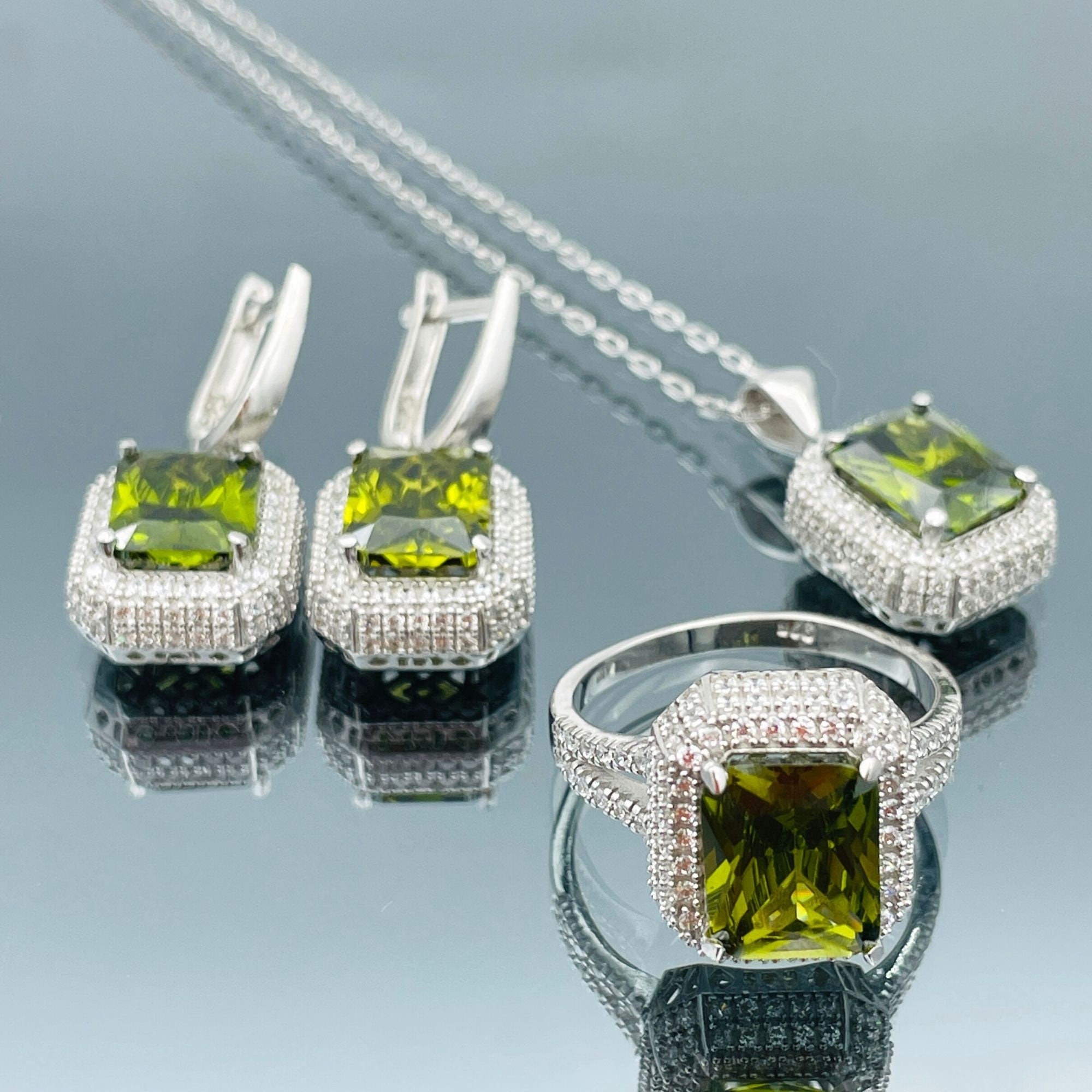 Peridot jewelry set deals