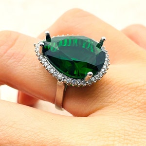 Women's Green Emerald Stone Ring, Turkish Handmade Ladies Ring, Authentic Ring, Emerald Ladies Jewelry, 925k Sterling Silver, Gift For Her