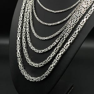 Square King Chain 4 mm