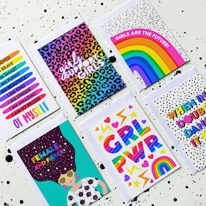 Pacchetto di cartoline Girl Power / Set di cartoline d'arte femminista / Mini stampe Strong Girls A6 / Stampa artistica con affermazioni arcobaleno / Regali per la camera da letto delle ragazze