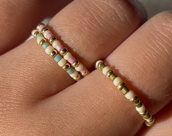 filigree pearl rings made of small glass beads - in blue, pink and dark green