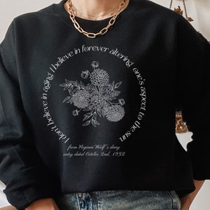 Virginia Woolf Sweatshirt Literature Shirt Literary Sweater Booklover Gift Aesthetic Clothes Dark Academia Light Academia Indie Clothing