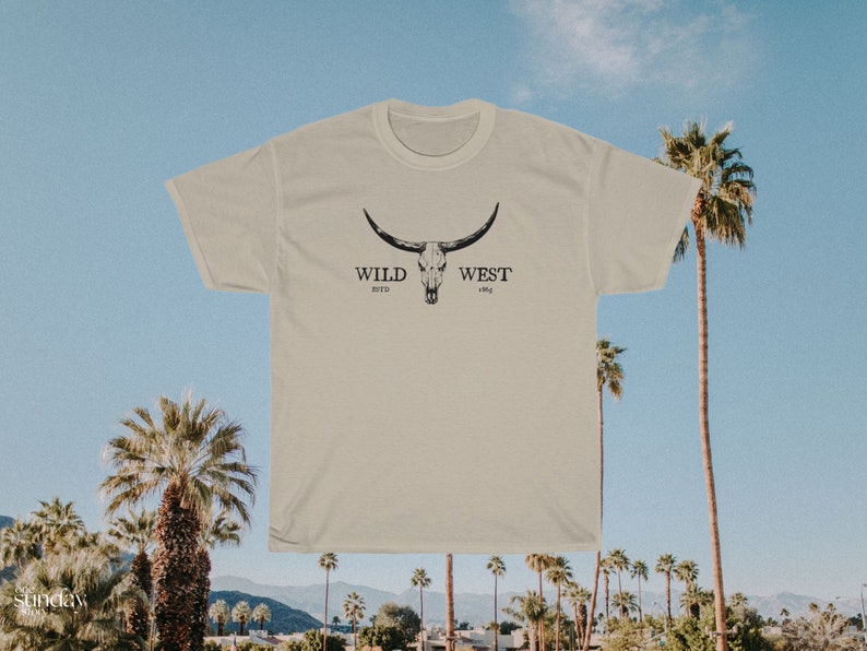 Boho Cow Skull Shirt Western Graphic Tee Longhorn Shirt Bull Skull Shirt Punchy Western Shirt Wild West Shirt Cowgirl Shirt Old West Shirt Sand