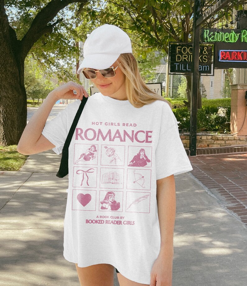 Hot Girls Read Romance Book Shirt Romantasy Shirt Bookish Things Booktok Hoodie Romance Reader Shirt Summer Bookish Shirt Acosf Booktok Tee White