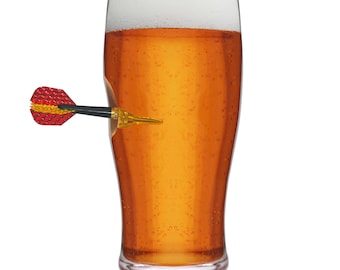 Darts Gift | Pint Glass with embedded Dart | Unique gift for a Darts player | 20 oz Beer Glass | Fathers day gifts | Birthday Darts Gifts