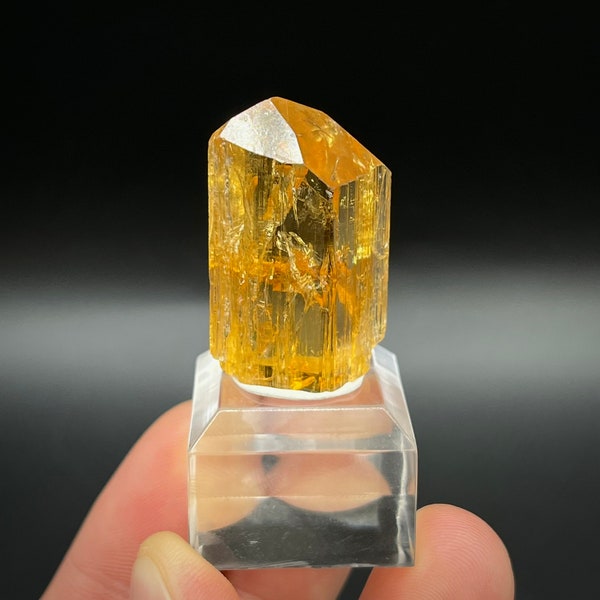 Imperial Topaz Crystal 18.4 grams - Ouro Preto, Brazil - Fine Specimen