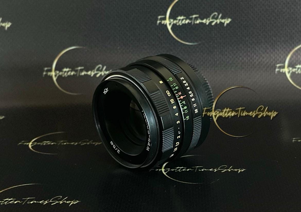 Helios-44 M 2/58 mm レンズと FujiFilm FX アダプター、ビンテージ