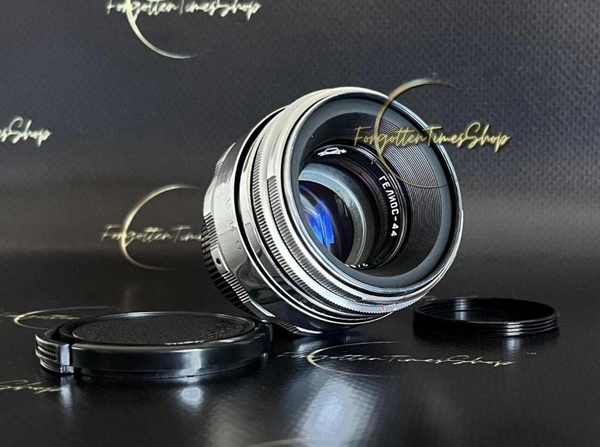 Helios 44 58mm F./ 2 2/58mm Lens 8 Blades, M39/M42 Mount, Vintage