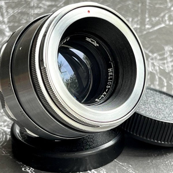 Helios-44-2 KMZ 58mm f/2.0 Soviet vintage lens, beautiful bokeh, silver lens