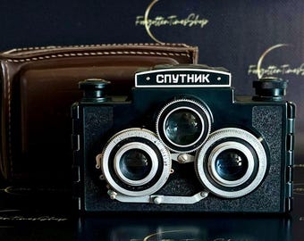 Vintage 1950s Kodak Stereo Camera With Bag, Accessories, and