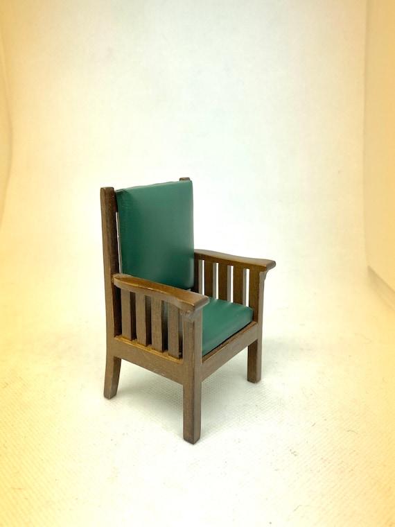 Lovely Mission Style Dollhouse Arm Chair, 1:12 scale