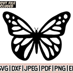 Op de afbeelding: Zwarte silhouet van een vlinder met gedetailleerde vleugels. De vlinder is gecentreerd in de afbeelding tegen een witte achtergrond.