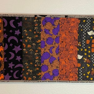 Halloween table runner