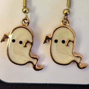 リトルゴースト ハロウィン イヤリング | ノベルティ イヤリング l ダングル イヤリング l 彼女へのギフト | ファンキー イヤリング
