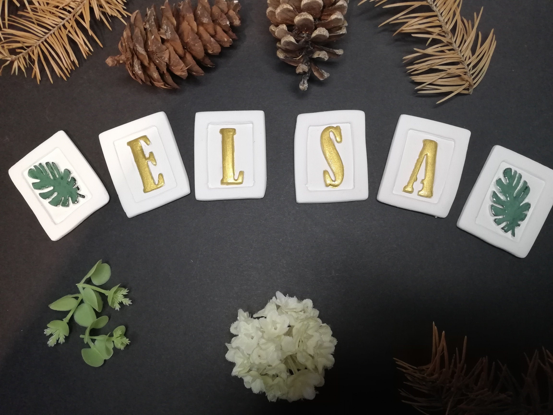 Magnets en Argile Blanche Personnalisés, Lettres Pour Des Messages, Prénoms Aimantés Une Jolie Décor