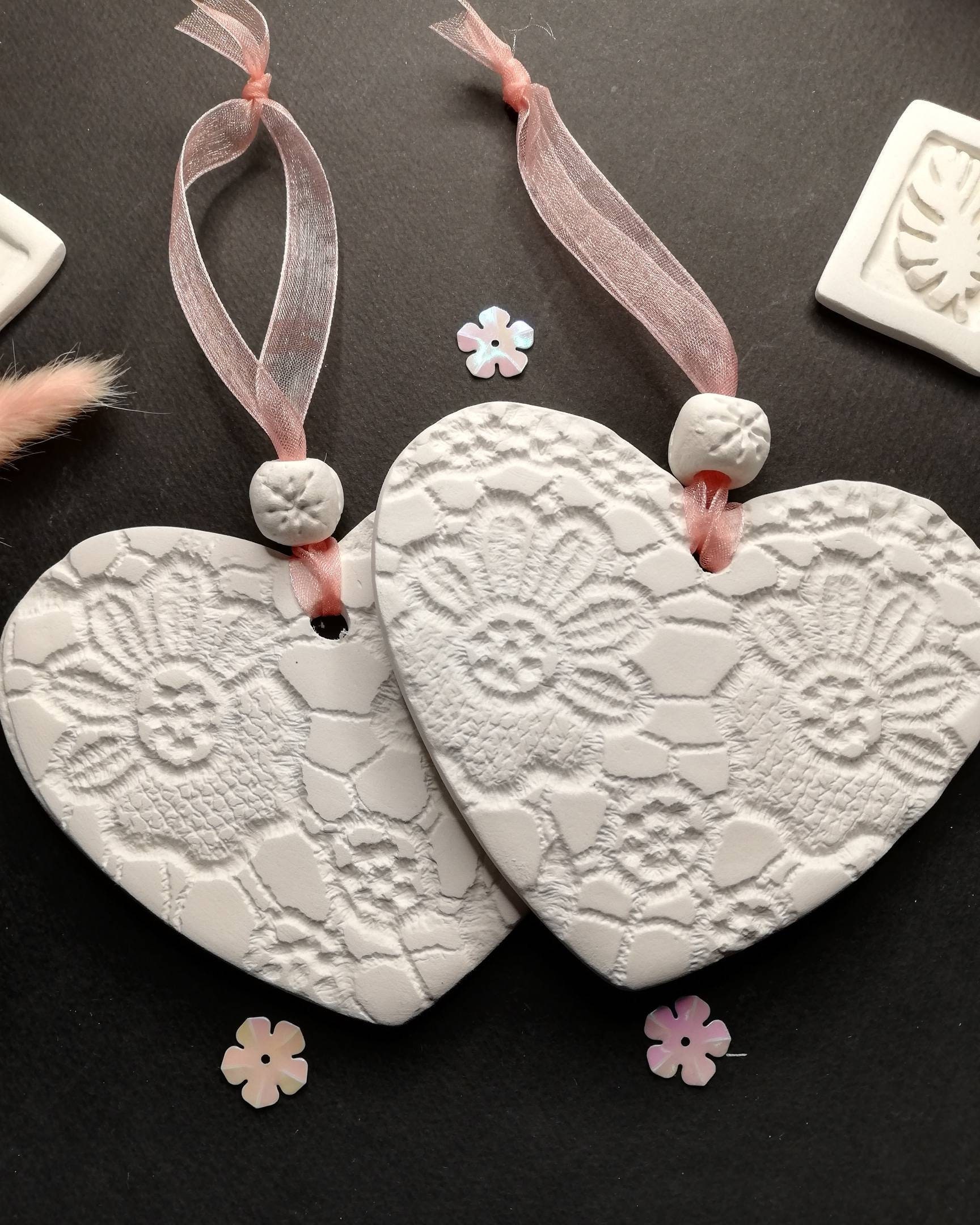 Suspension en Argile Blanche, Cœur à Suspendre, Décoration Intérieure, Diffuseur de Parfum Naturel, 