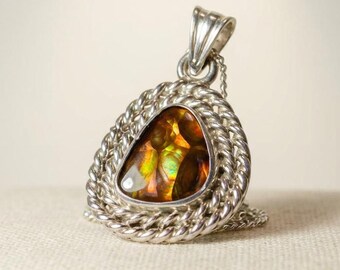 Mexican Fire Agate Pendant in 950 Silver – Handmade Minimalist Artisan Jewelry, Natural Gemstone