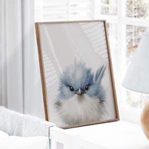 Decoración de habitación de bebé con pájaro hada azul reyezuelo. Criaturas del bosque. Arte con pájaros. Decoración de habitación de niño. Decoración de pared para bebé niño. Descarga digital