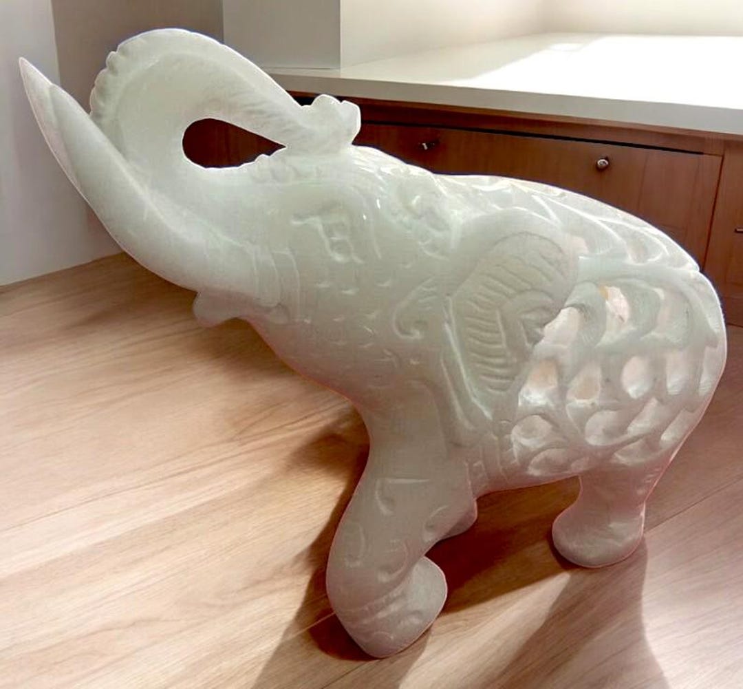 大理石　象の置物 美しい白い大理石の象の置物5体セット。ギフト、装飾像、手彫りの像