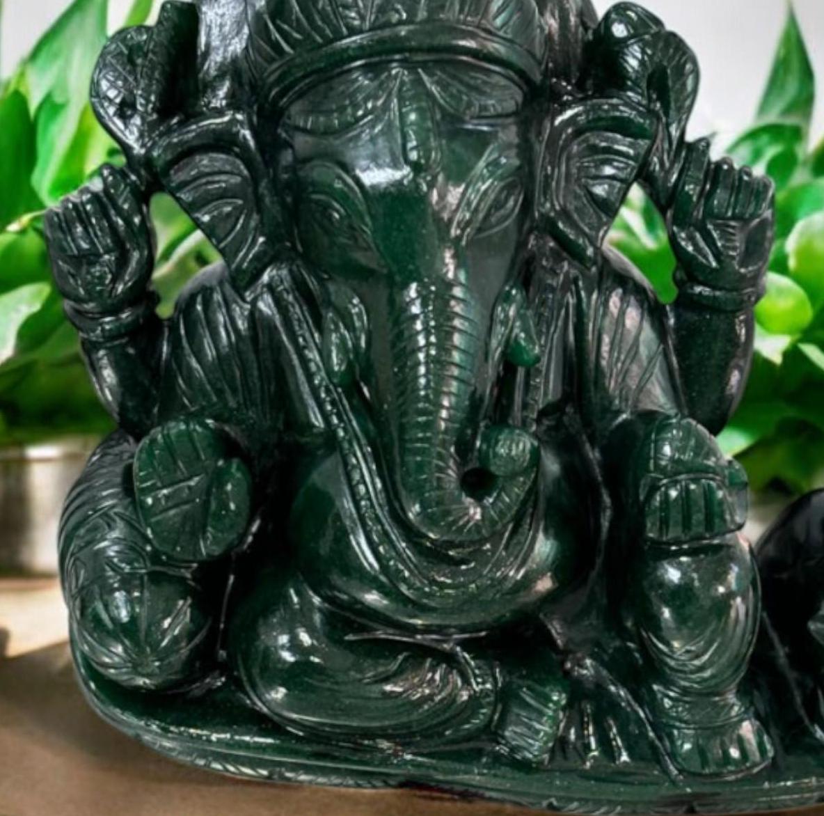 天然翡翠石ガネーシャ神像 幸運のお守り＆ヴァーストゥホーム