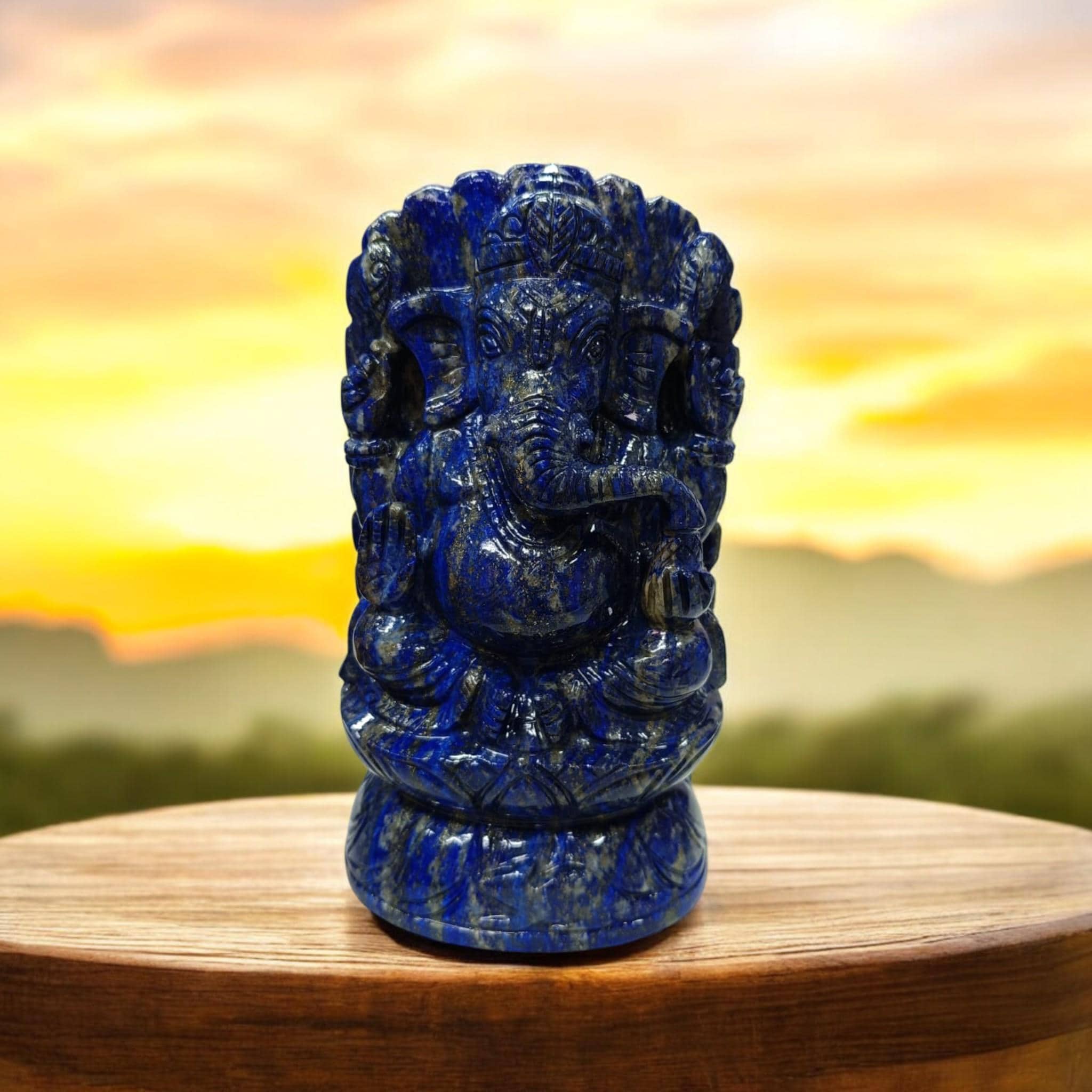 手作りのラピスラズリ製ガネーシャ像：ヒンドゥー教寺院の装飾（高さ9