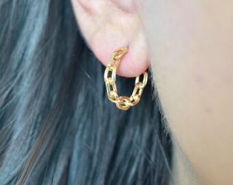 Gold Kette Glieder Ohrringe, Kabel Glieder Ohrringe, Minimalistische Gold Ohrringe, Gold filled Hoop Ohrringe, kleine gedrosselte Kette Hoop Ohrringe