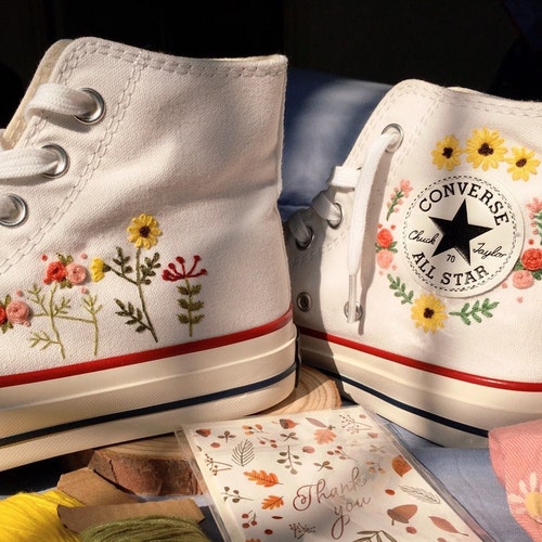 Embroidered Converse/ Converse Custom Flower Embroidery / Etsy