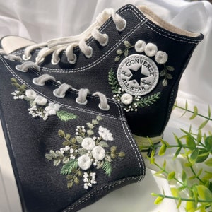 Converse bordado/Converse bordado de flores personalizado /Converse nupcial/ Converse personalizado Chuck Taylor 1970s logotipo de bordado/Converse de boda