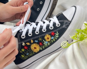 Embroidered Converse/ Flower Converse/ Converse Low Tops Flower/ Embroidered Sneakers Sweet Colorful Flower Garden/ Custom Gift