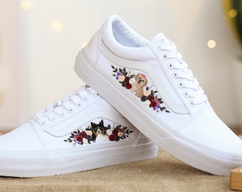 Bestickte Vans Turnschuhe mit Haustieren und Blumen, personalisierte Hundestickerei auf Vans Schuhe, Hochzeits-Vans für die Braut