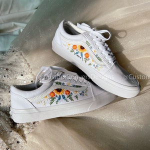 Vans decorate online