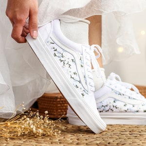 Zapatos tipo vans floreados precio hot sale