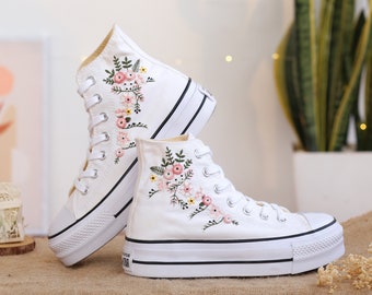 Plateforme Converse personnalisée, Chaussures brodées de fleurs de roses pour mariage, Baskets brodées de fleurs de mariée, Baskets brodées de fleurs de mariage