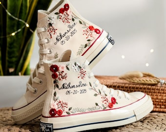Converse da sposa per la sposa, Converse alte personalizzate ricamate, scarpe ricamate con nome e data dell'anniversario, sneakers ricamate con fiori