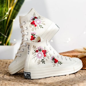 Custom Wedding Converse for Bride ,Bridal Flowers Embroidered Shoes, Flowers Embroidered Sneaker, Floral Embroidered Converse, Wedding Gifts