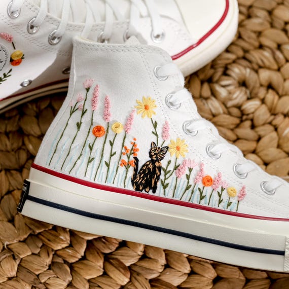 Custom Pet Embroidered Converse High Tops, Converse Embroidery Cat