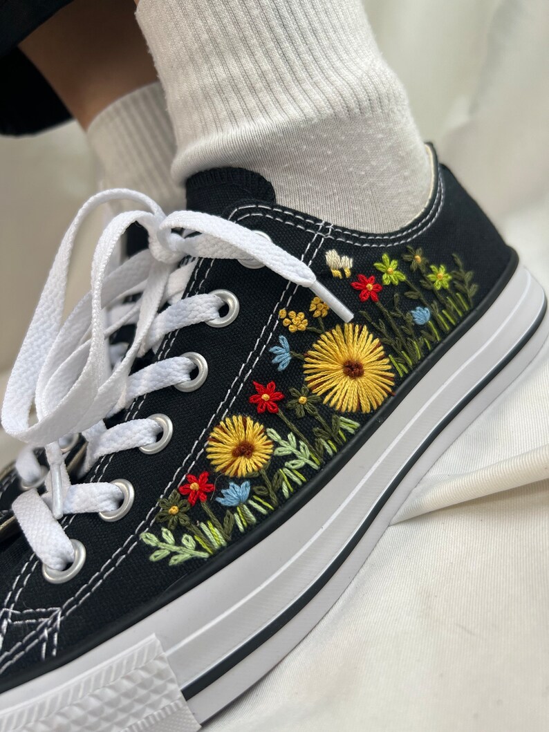 Embroidered Converse/ Flower Converse/ Converse Low Tops Flower ...