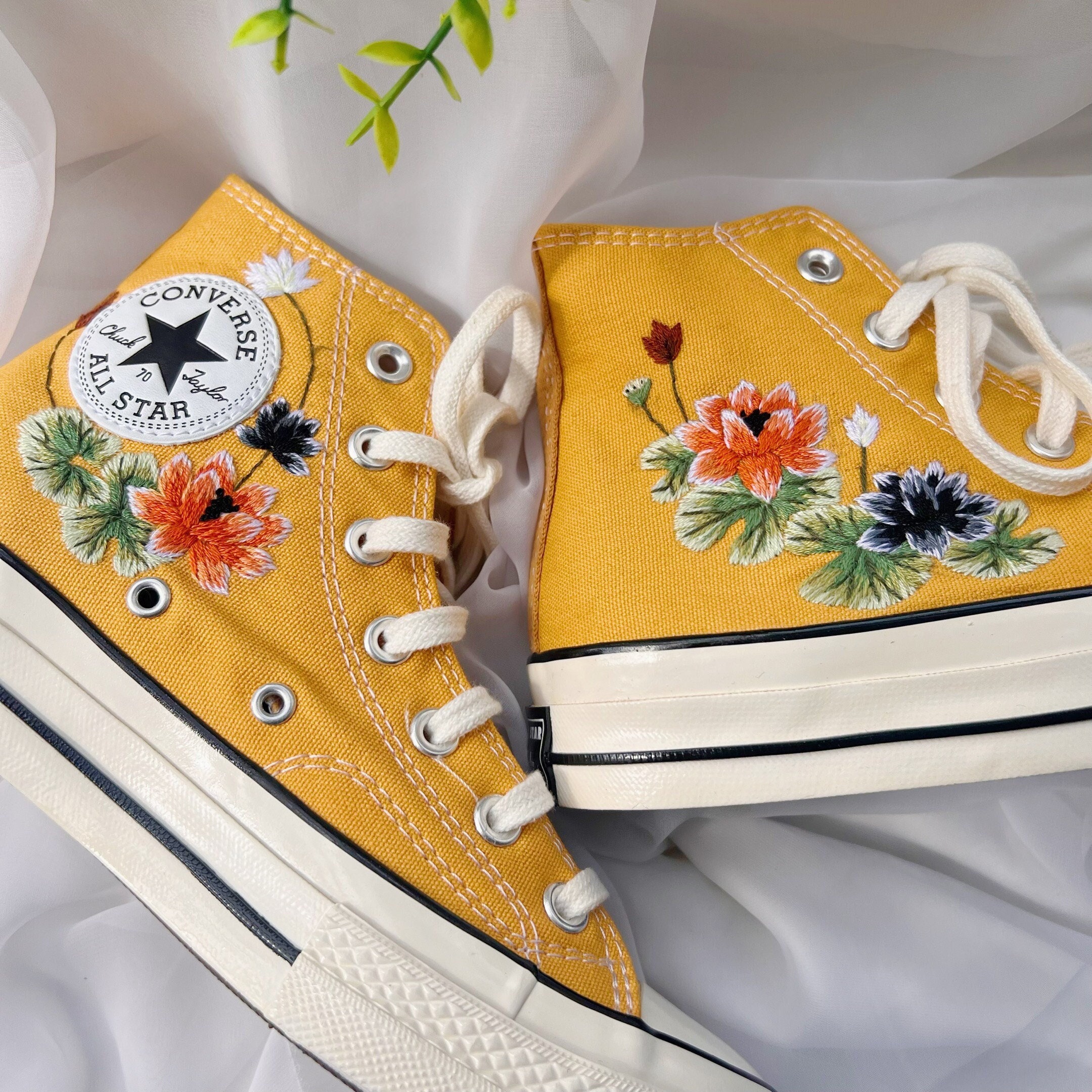 Decorated converse hotsell