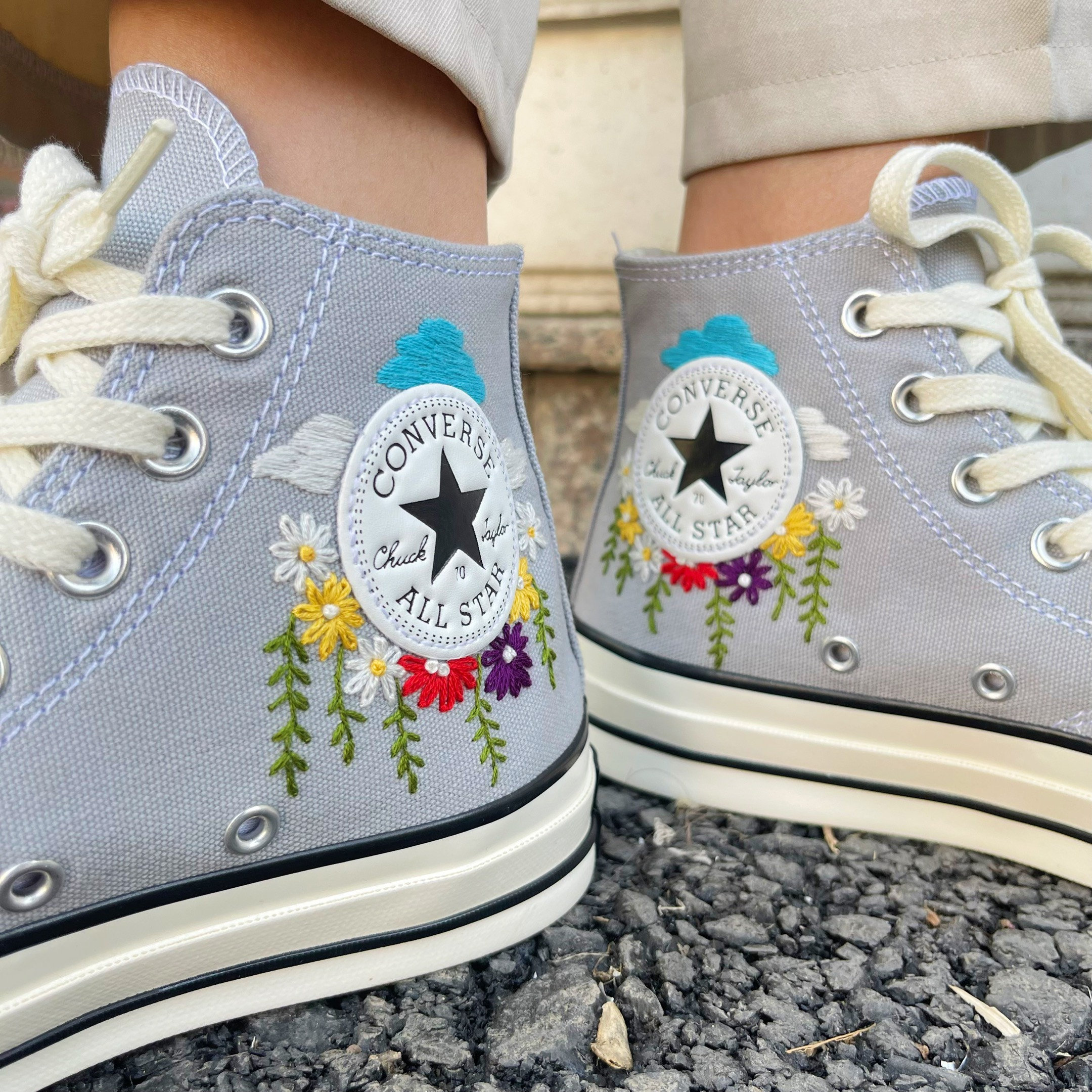 刺繍入りコンバース/カスタムコンバースフラワー/たくさんの愛と花を 